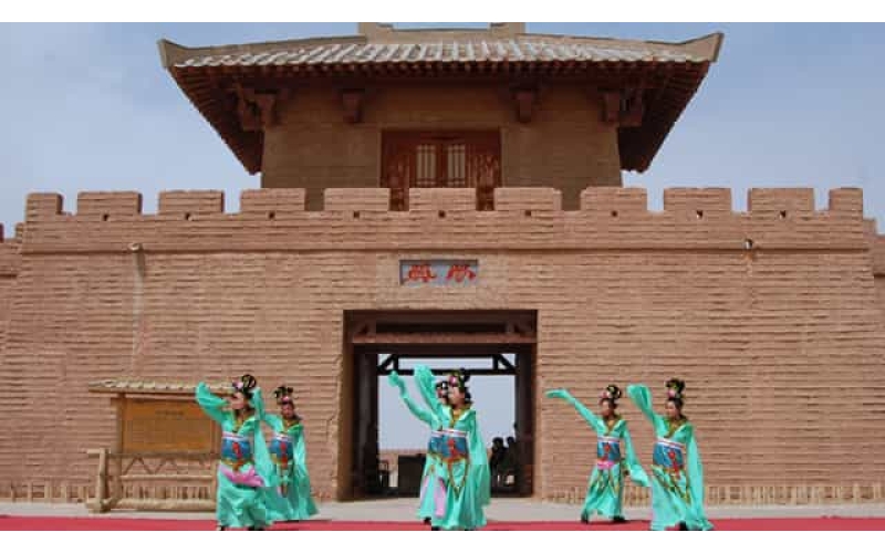 敦煌陽關(guān)古建筑群活動(dòng)場(chǎng)地